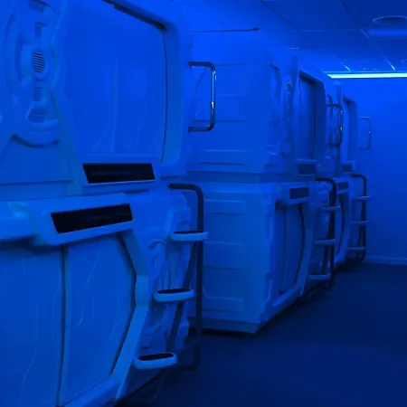 Good Vibes Only Capsule Capsule hotel *