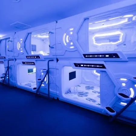Capsule hotel Good Vibes Only Capsule